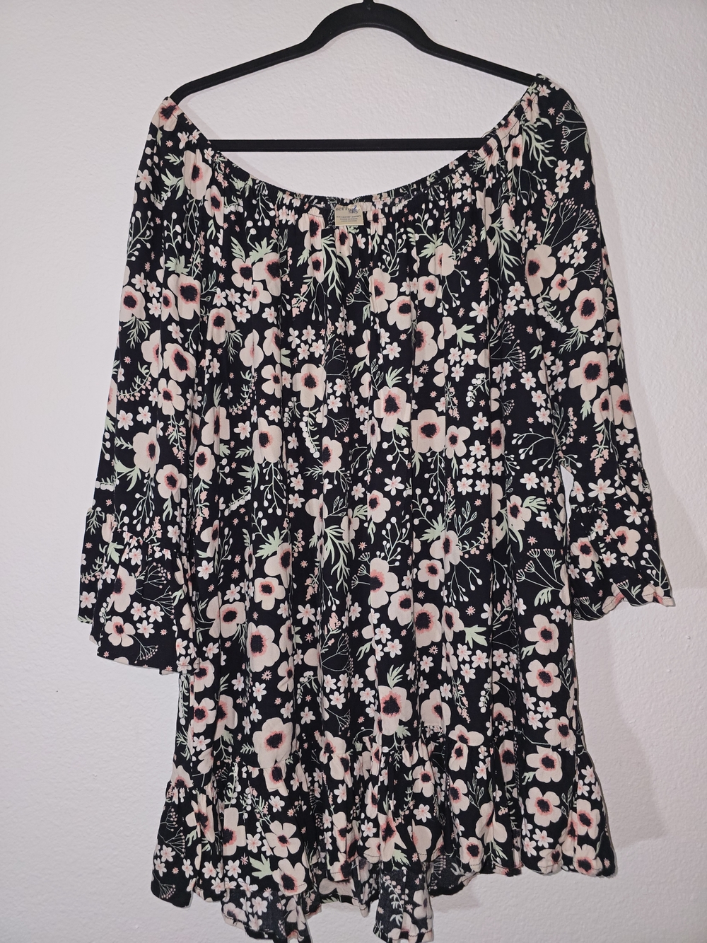 Terra & Sky Black Off-Shoulder Dress with Blush Floral Print
